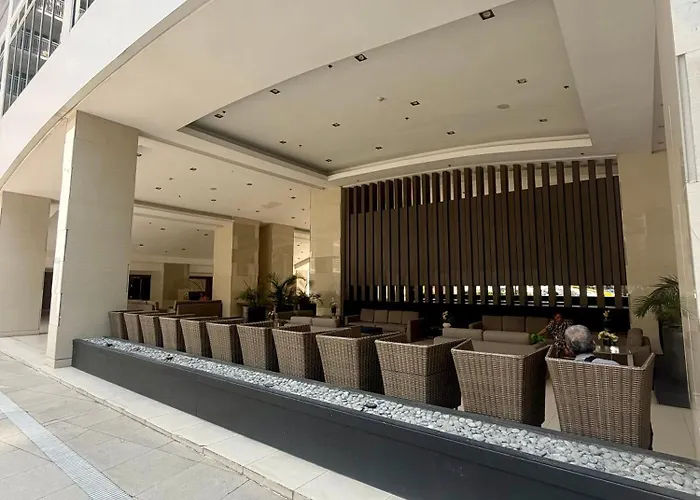 Staycation At Shore Residences Near Moa Appartement